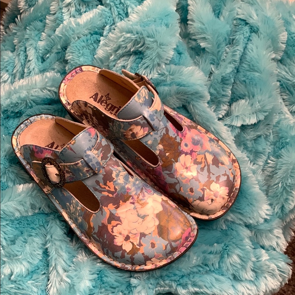 Alegria Floral Blue Mary Jane Clogs - Picture 2 of 8